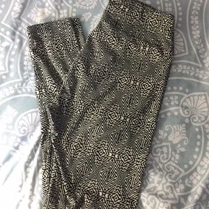 Black and white leggings